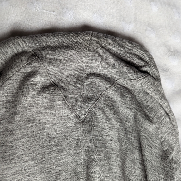 Athleta Nirvana Wear Two Ways Wrap size M - Picture 4 of 7